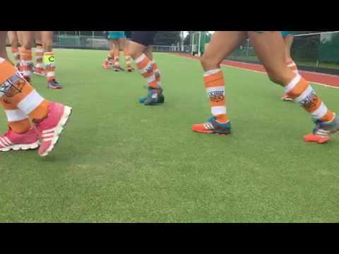 Dames 1 Nieuwegein -  Dames 1 Woerden. (11 september)