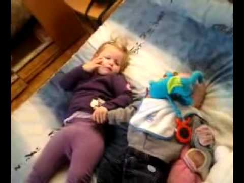 Vidéos de petites mains et petit pouce :)