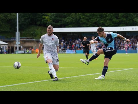 PITCHSIDE | Wycombe vs Exeter