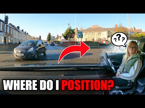 Turning Right at Traffic Lights | Where to Position