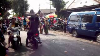 preview picture of video 'Festival Karnaval Desa Mojosari - Puger  (Part1)'