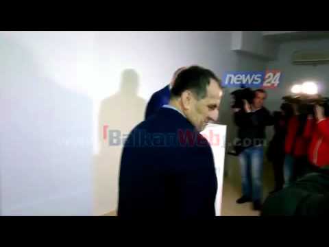 Referendumi i Ps, momenti i votimit te Edi Rames