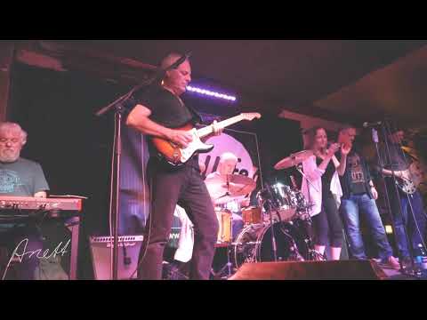 midlife am 02.09.2018 im rickenbackers mit allright now