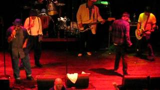 manic hispanic - medley : rodney on the roq