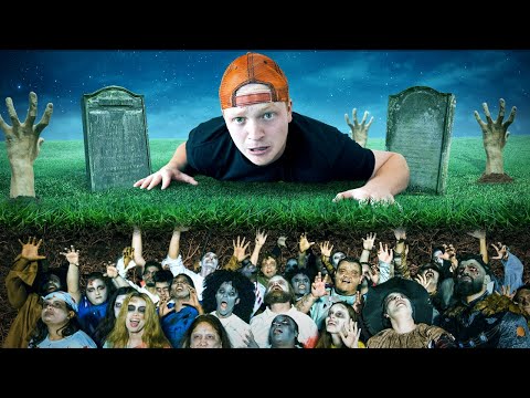 100 ZOMBIES Hunt ME In HIDE & SEEK!