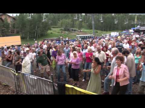 White People Dancing Funny | YouTube Video