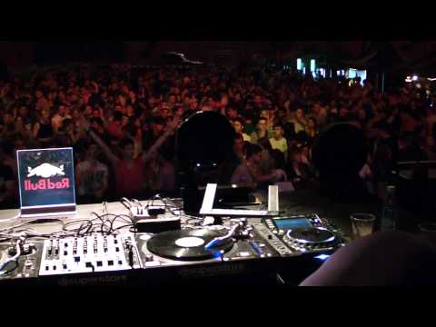 Negru @ 10 years of Nights.ro @ Arenele Romane Bucuresti - 11.06.2011 [HD]