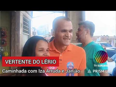 Histenio Sales, prefeito de Vertente do Lério, durante caminhada no município em 2026