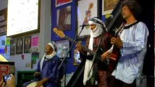 Tinariwen - Imidiwan Win Sahara (Live at Amoeba)