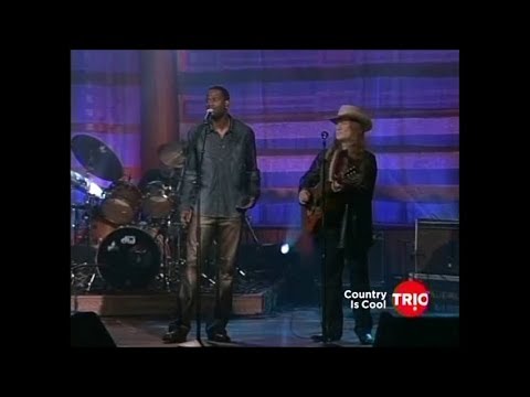 Willie Nelson Stars and Guitars 2002 - Don't fade away /w Brian McKnight