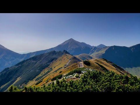 Z doliny Kościeliskiej na Ornak