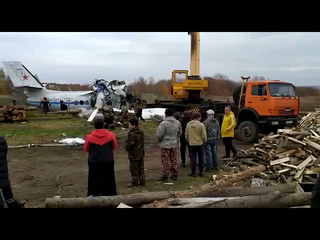 Появилось видео с места крушения самолета под Мензелинском