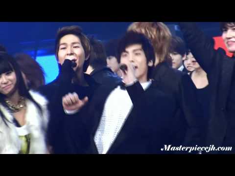 101230 Jonghyun Happily Singing in a Cute Bow Tie @ KB$ Gayo Ending