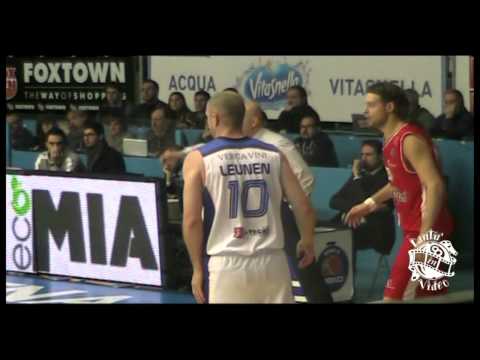 Cantù vs Reggio Emilia Sacripanti Menetti Fioretti da Bordo Campo