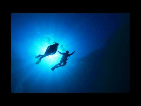 Gabriel & Dresden vs. Jorn van Deynhoven - Tracking 'Fastlane' Down (JvD's Mashup)