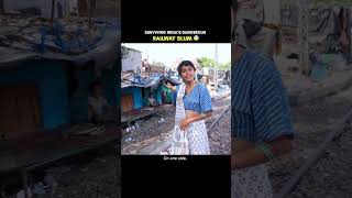 Inside India's dangerous railway slum😰