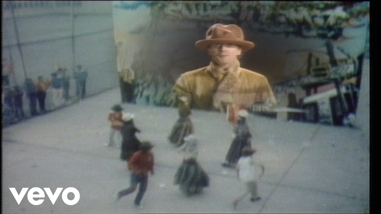 Malcolm McLaren - Buffalo Gals - YouTube