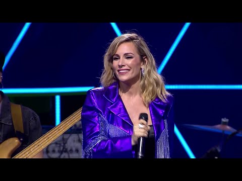 Edurne - Fresas & Champán (En Directo) | Premios Dial 2023