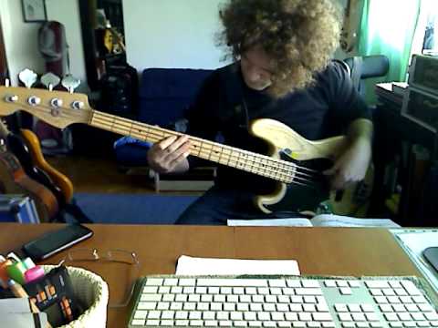 #clip #4 Lucio Enrico Fasino play Bass - Weirdo Funk - Bob Mintzer