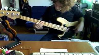 #clip #4 Lucio Enrico Fasino play Bass - Weirdo Funk - Bob Mintzer