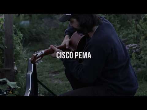 Cisco Pema – Alpargatas en la nieve-