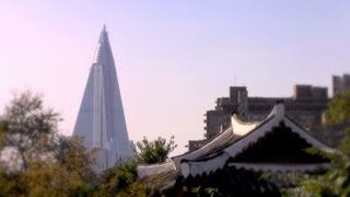 preview picture of video 'One Minute Look at Ryugyong Hotel in Pyongyang (North Korea)'