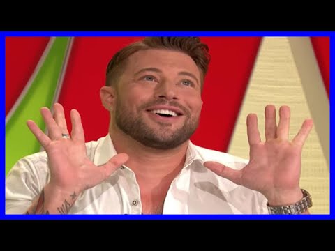 Hollyoaks Duncan James forced to deny he 'shat himself' live on air