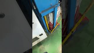 レッドバロンの50円自販機