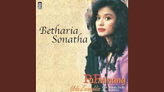 Download lagu Pulang Kampuang mp3