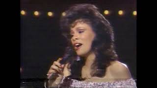 Marilyn McCoo "It Was Almost Like a Song" with Ronnie Milsap on Solid Gold