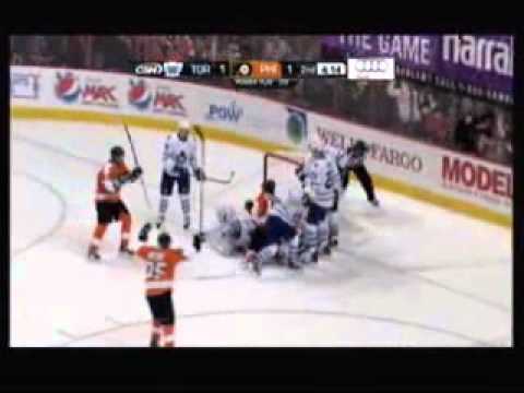 Hockey:Flyers vs Leafs Oct 24 2011