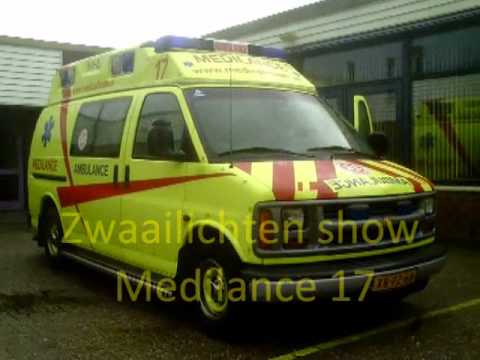 (Archief) Medilance 17 geeft zwaailichten showtje