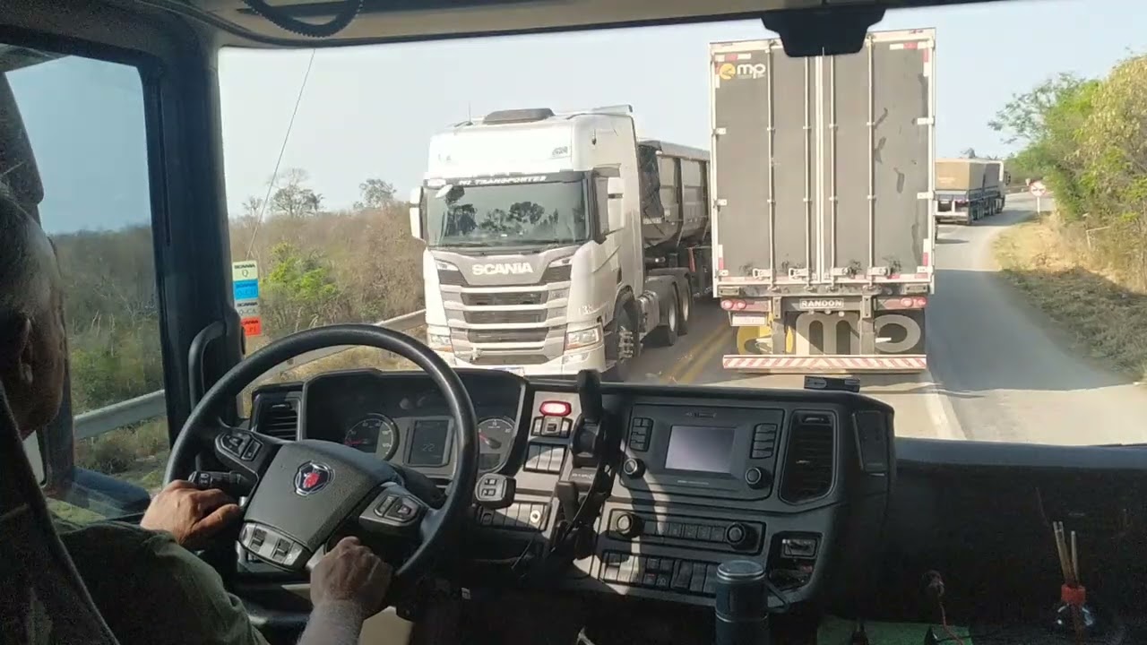 SUBINDO O PERIGOSO MORRO DO PAÍ INÁCIO BR 242 CHAPADA DIAMANTINA BA