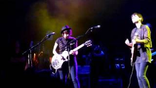Tegan and Sara: Hop A Plane, Finale (Lilith Fair, Boston)