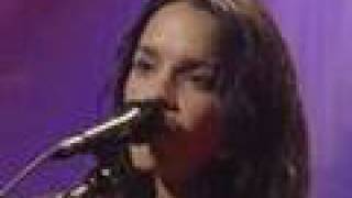 Norah Jones - Long Way Home (Live From Austin TX)