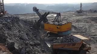 preview picture of video '5 cubic electric excavator machine made bi HEC, Ranchi'