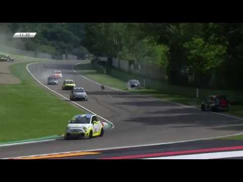 Trofeo Abarth 2016 at Imola, Big crash