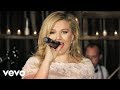 Videoklip Kelly Clarkson - Tie It Up s textom piesne