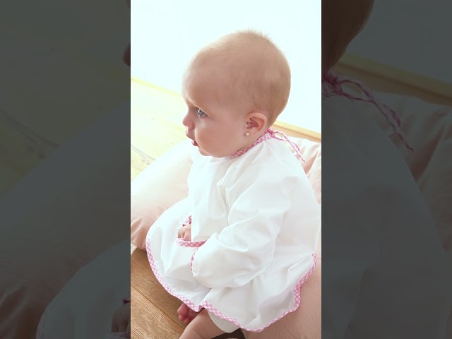 Vídeo relacionado con LUVCES Conjunto de 3 Piezas para Bebés Niño de Otoño Mono de Dibujos Animados + Babero con Pantalones a Bretelles de Oso y Cachorro Ropa de Primavera Traje 3Pcs oso pardo rayado 3-6 Meses
