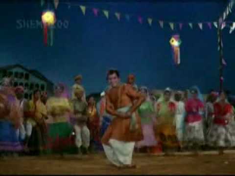 Poster mere pairon me ghunghroo lyrics – mohammed rafi