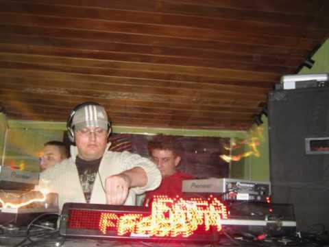 DJ ARTOMIK - PROMO AUDIO CREW E LIQUID V CREW 19/06/2010.