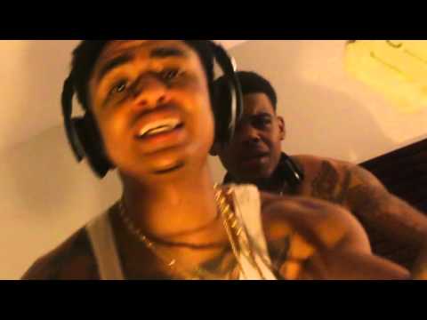 Tayy Smilez - VILLAIN