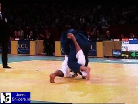 Judo 2009 Paris: He (CHN) - Dafreville (FRA) [-90kg].