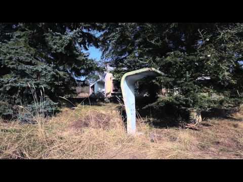 Film Trailer: Resort