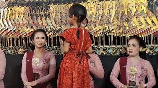 Download lagu A Smart, Sharp, and Agile Little Kid from Ngawi mp3 Download lagu A Smart, Sharp, and Agile Little Kid from Ngawi mp3