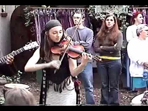 Gypsies playing Kashmir By Zep (REMASTERED) E Muzeki Jenny O' Connor The Hot Violinist