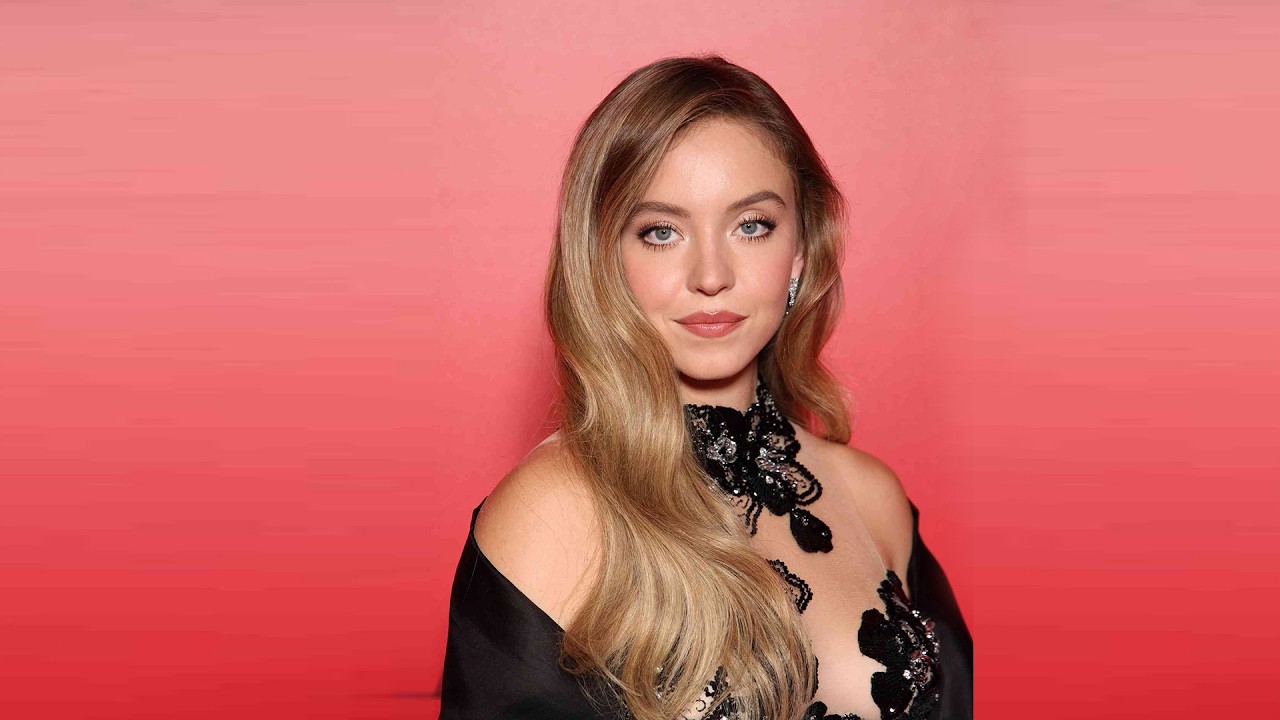 Sydney Sweeney Stole Some Super S*xy Costumes From Euphoria