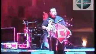 la niña esta triste guardianes del amor.Ojuelos 2009  