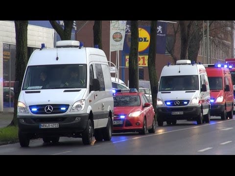 Großübung Feuerwehr Neuss - mehr als 200 Einsatzkräfte proben den Ernstfall