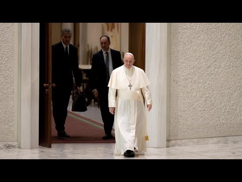 Papa s nama - Crkva je pozvana naviještati Radosnu vijest počinjući od periferije